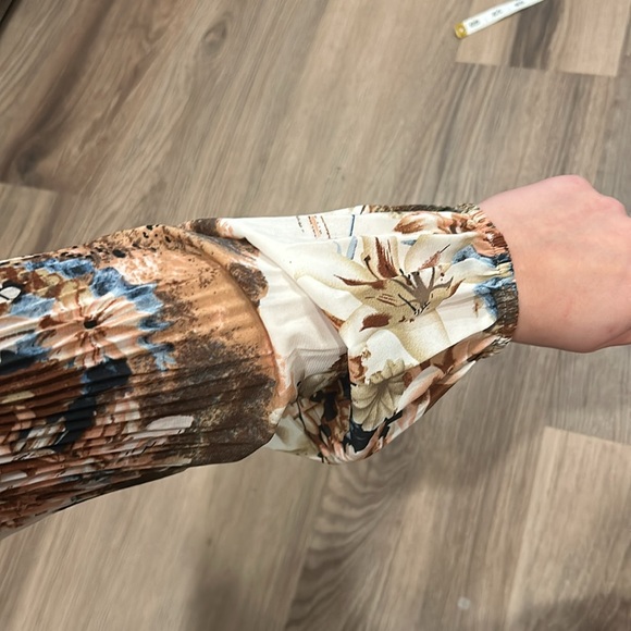 Floral long sleeve dress - Picture 10 of 10